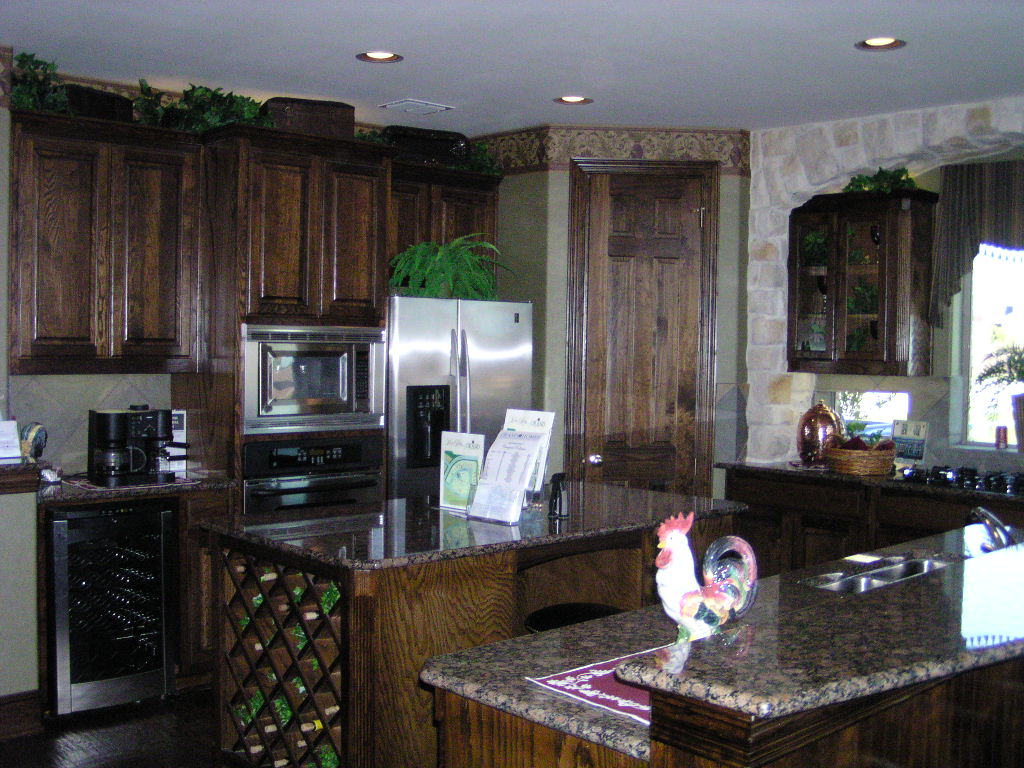 Pictures of the Grand Tahoe II Kitchen